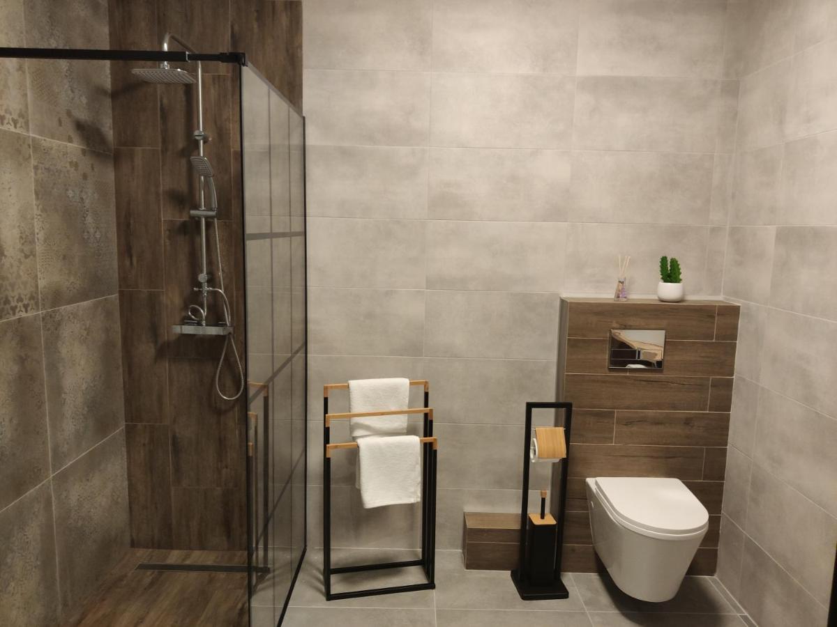 Apartament Milionova Daire Łódź Dış mekan fotoğraf