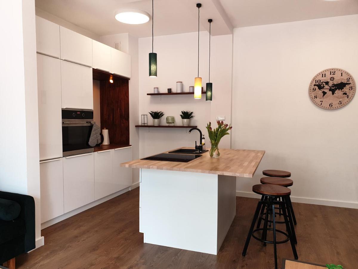 Apartament Milionova Daire Łódź Dış mekan fotoğraf